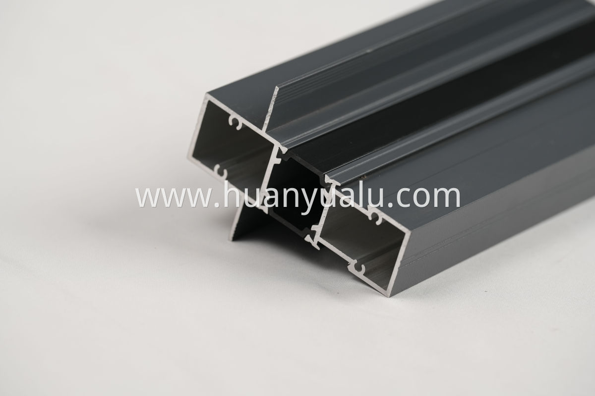 Thermal insulation profiles